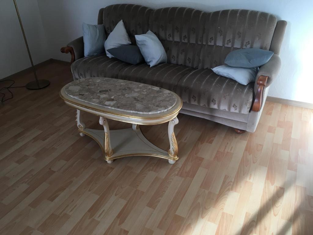 Gemuetliche Ferienwohnung Fuer 6 Personen Im Schloss Kastorf Knorrendorf Екстериор снимка